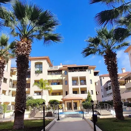 Apartment Queens Gardens 104 Paphos