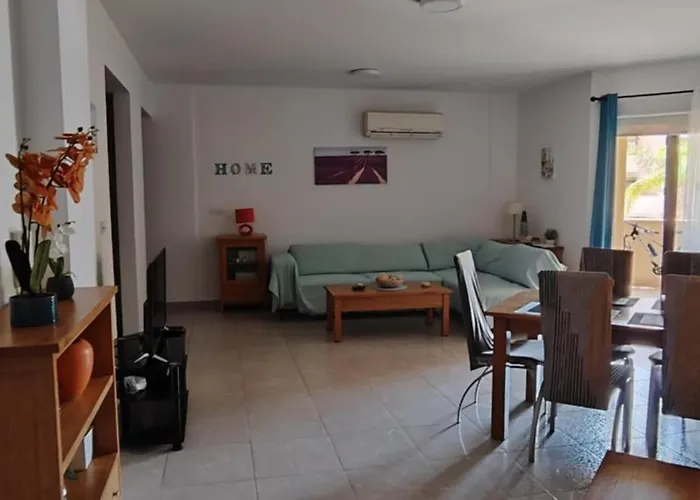 Queens Gardens 104 アパート パ フォス