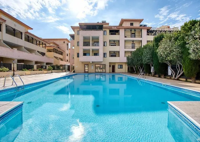 Queens Gardens 104 * パ フォス