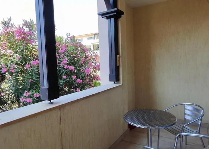 アパート Queens Gardens 104 *